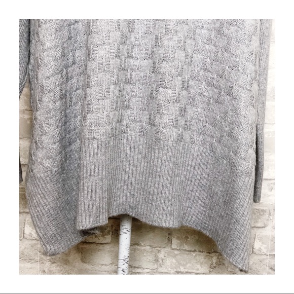 VINCE CAMUTO | Gray Mock Neck Sweater Large - Picture 11 of 14